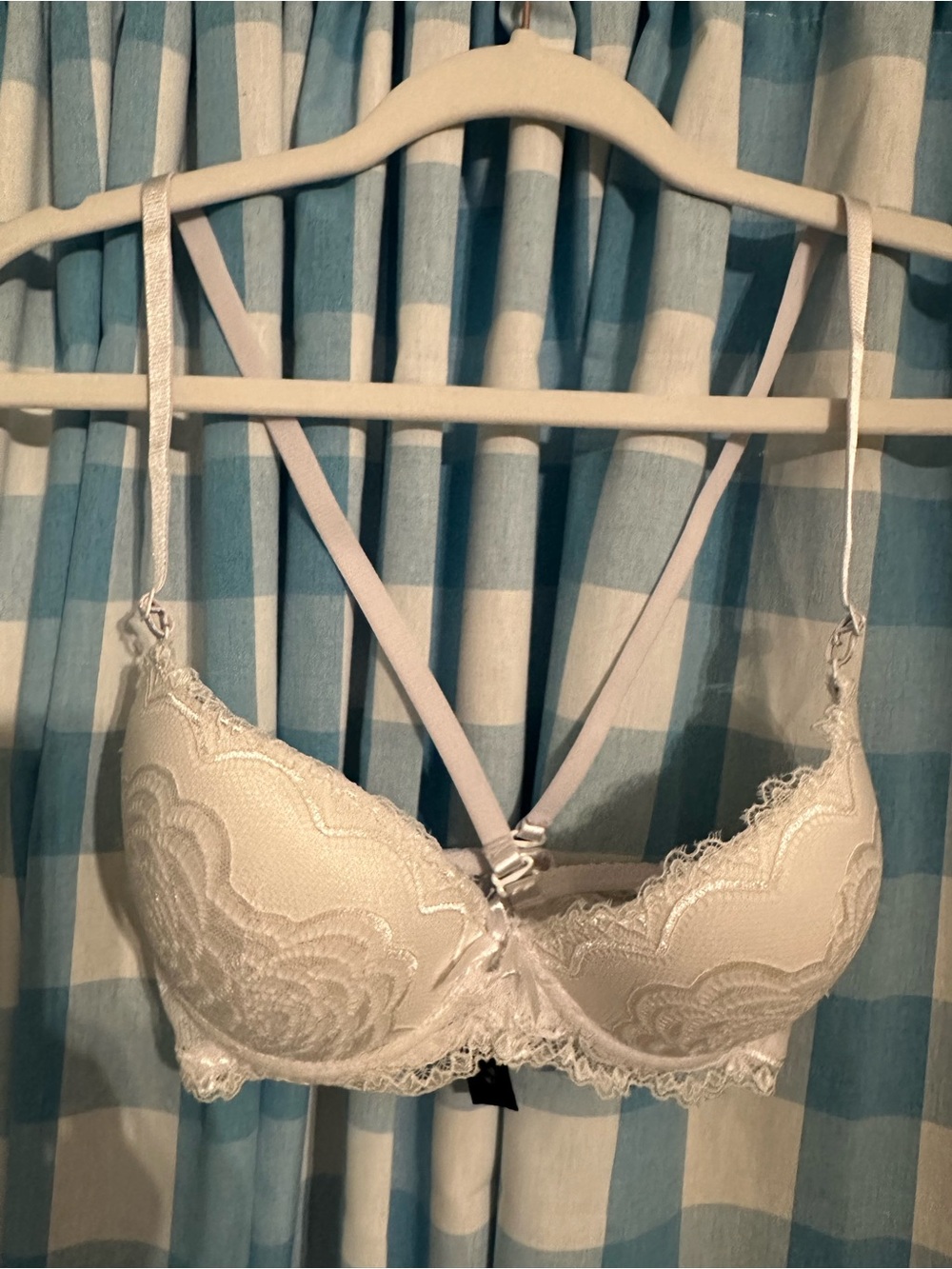 Lace-Trim Push-Up Bra in Ivory